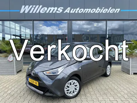 Toyota Aygo 1.0 VVT-i x-play App Connect , Camera
