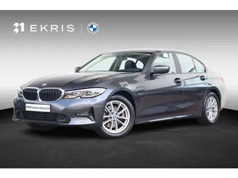 BMW 3-serie 320e Business Edition Plus | SoH 99% | High Executive | Hifi | Verwarmde Voorstoelen | L