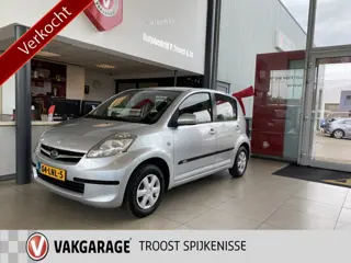 Subaru Justy 1.0 Black & White,Leder,5 Zits,Dealeronderhouden,Airco,Trekhaak,Elektrischpakket,