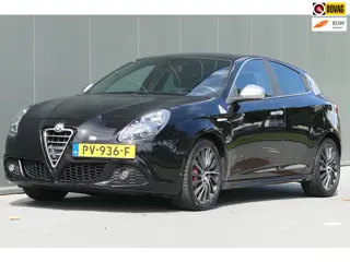 Alfa Romeo Giulietta 1.7 TBi Quadrifoglio Verde Bose Clima Carplay Cruise Achteruitrijcamera