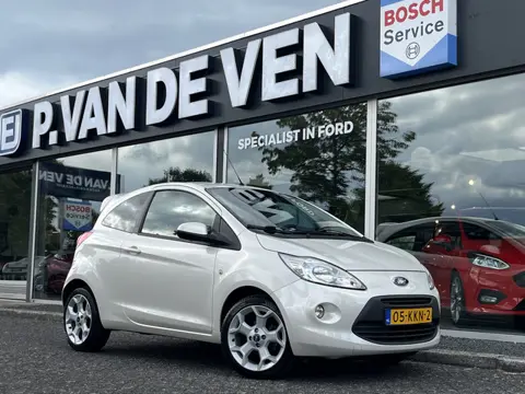 Ford Ka 1.2 Titanium X | Incl. nieuwe APK | Bluetooth | Achterspoiler | 16 inch | Privacy Glass | et