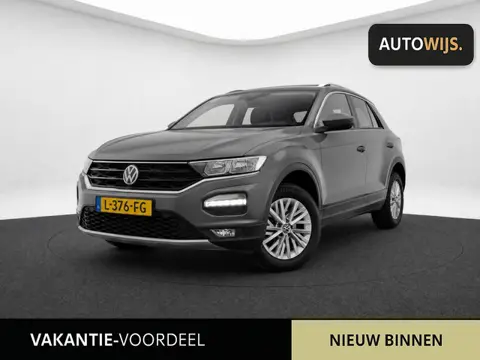Volkswagen T-Roc 1.0 TSI Style Business|PANO|NL AUTO|TREKHAAK|DIGIDASH|LM-VELG