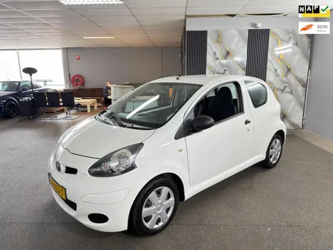 Toyota Aygo 1.0-12V Cool Apk Nieuw,Airco,N.A.P,Radio-CD-Aux speler,2 sleutels+boekjes,Zeer nette sta