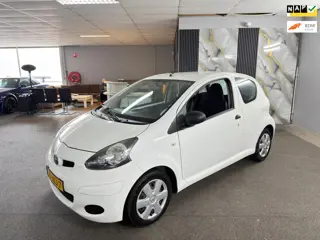 Toyota Aygo 1.0-12V Cool Apk Nieuw,Airco,N.A.P,Radio-CD-Aux speler,2 sleutels+boekjes,Zeer nette sta