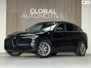 Alfa Romeo Stelvio 2.0 T AWD Super - FIRST EDITION - 280 PK - LEER - 20''