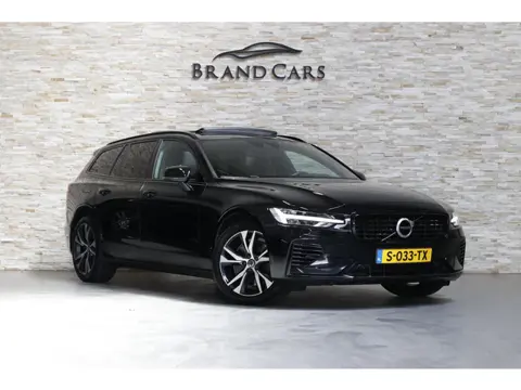 Volvo V60 2.0 T8 Twin Engine AWD R-Design | Adaptive cruise | Trekhaak | Stoelverw. V+A | Carplay | 