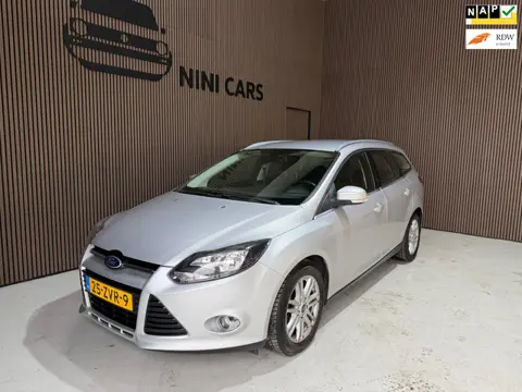 Ford Focus Wagon 1.0 EcoBoost Titanium nieuwe apk