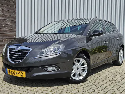 Lancia Delta 1.4 M.air Silver /Dealer Onderhouden/Cruise/Airco!