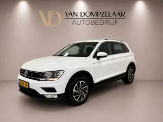 Volkswagen Tiguan 1.4 TSI ACT / AUTOMAAT / 150PK / SOUND Comf Busi / NAVI / PDC V en A / 18OOKG Trek
