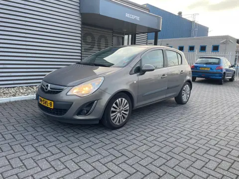 Opel Corsa 1.4-16V Cosmo