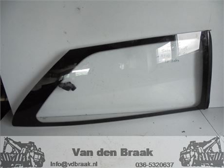 Suzuki Swift 3 deurs 1989-2002 Zijruit rechts achter