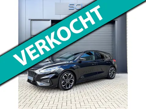 Ford Focus 125pk ST Line Business FULL LED | 18INCH | CARPLAY | STOELVERWARMING | TREKHAAK | CLIMA |