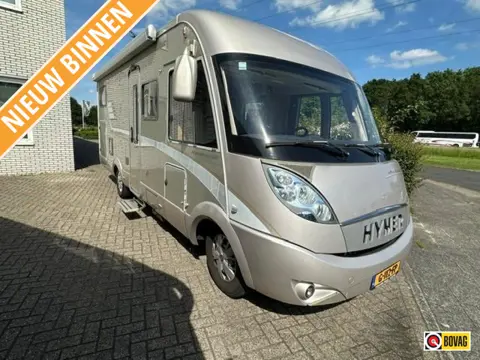 Hymer B614 SL Star Edition  3.0 L 160 PK+DB KETTING