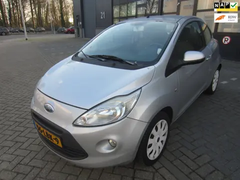 Ford Ka 1.2 Titanium 2010 Airco NAP! APK!