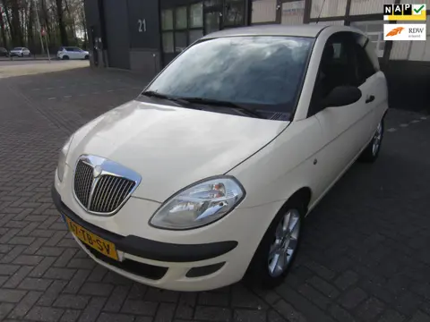 Lancia Ypsilon 1.2 2006 Airco NAP! APK!