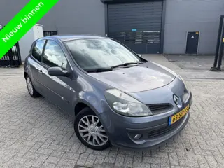 Renault Clio 1.4-16V Cruise|Climaauto|Radio (bj 2006)