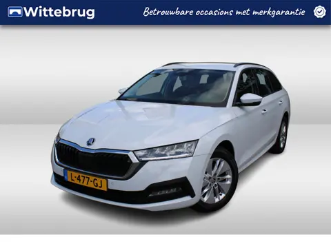 Škoda Octavia Combi 1.0 e-TSI 110pk Business Edition DSG Automaat / Navigatie / LED / LM 16 inch / P