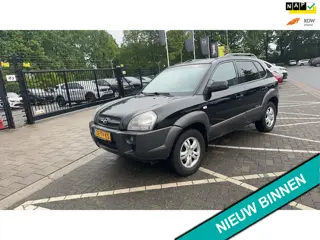 Hyundai Tucson 2.0i Style 142pk Clima Cruise Trekhaak 1400kg. Historie