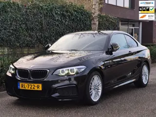 BMW 2-serie Coupé M-Sport Apple Carplay Line Assist 2e eigenaar High Executive