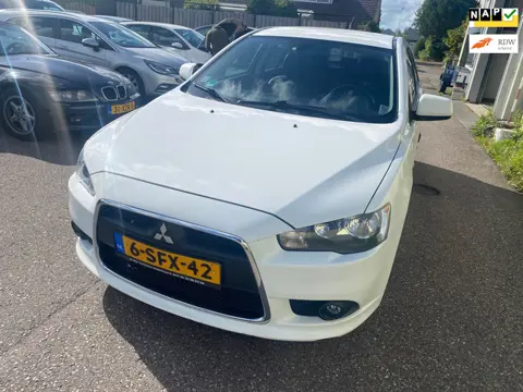Mitsubishi Lancer Sportback 1.6 Edition Two