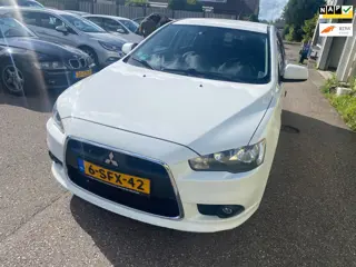 Mitsubishi Lancer Sportback 1.6 Edition Two