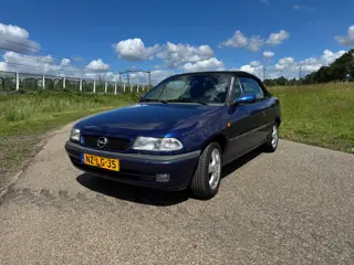 Opel Astra Cabriolet 1.6i Comfort | Zo goed als nieuw dak! |Inruilkoopje