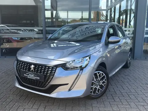 PEUGEOT 208 1.2 PURETECH 100 PK NAVI AIRCO PDC