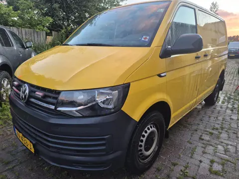 Volkswagen Transporter 2.0 TDI 150pk euro6 2x schuifdeur airco cruise 2500kg trekhaak mooie bus L1H1