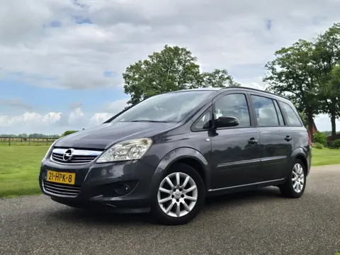 Opel Zafira 1.6 Temptation, 7-persoons (bj 2009)