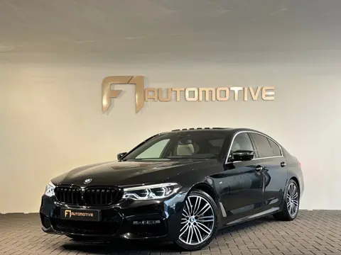 BMW 5-serie 520i High Executive M Sport Pano|Memory|Sfeer