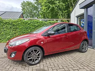 Mazda 2 1.3 Hanabi