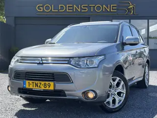 Mitsubishi Outlander 2.0 PHEV instyle 2e Eigenaar,Dealer Onderhouden,Afn.Trekhaak,Schuifdak,Camera,N