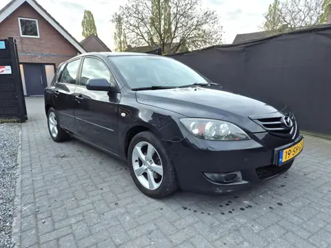 Mazda 3 Sport 1.6 Executive 5 Deurs Airco 16 Inch Sportvelgen