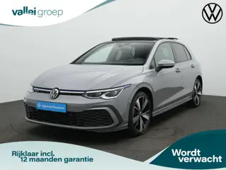 Volkswagen Golf 1.4 eHybrid 245 pk DSG GTE | Panoramadak | Head-up display | IQ Light | Stuur-/stoel
