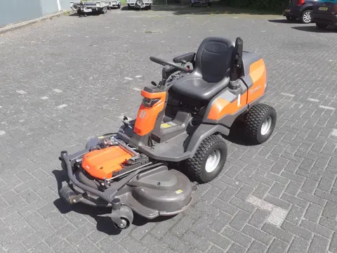 Husqvarna R420TsX AWD