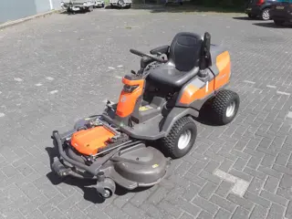 Husqvarna R420TsX AWD