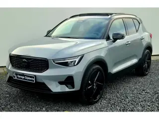 Volvo XC40 2.0 B3 Ultra Black Edition Model jaar 2026 - Panorama dak - R980 interieur - 20"Licht met
