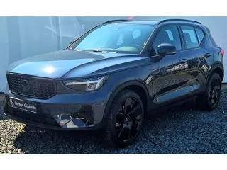 Volvo XC40 2.0 B3 Plus Black Edition MY 2026 - 20” Wielen - Adaptive Cruise Control - Harman Kardon 