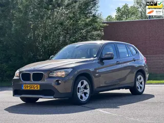 BMW X1 SDrive18i Executive Automaat*Leder*Trekhaak*NAP*Navigatie*Cruise*Clima*Stoelverwarming*Dealer