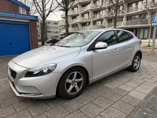 Volvo V40 1.6 D2 Momentum Business NW APK