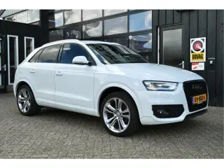 Audi Q3 2.0 TFSI Quattro S-Line Automaat | Cruise | Camera | 19'' | Sportstoelen | Trekhaak