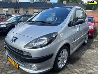 Peugeot 1007 1.4-16V Sesam Sporty