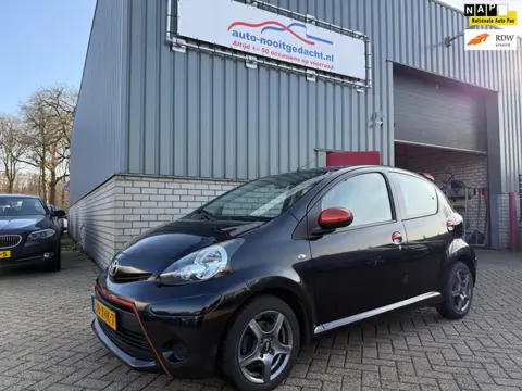 Toyota Aygo 1.0 VVT-i Comfort Orange