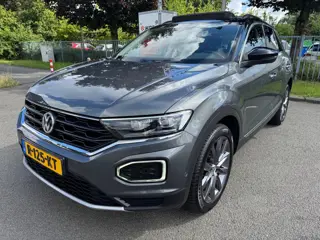 Volkswagen T-Roc 1.0 TSI Style Panorama Virtual Stuurverw. Camera Led