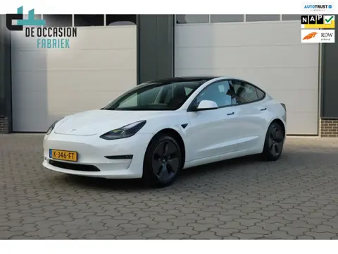 Tesla Model 3 Long Range AWD 75 kWh Facelift Elek klep