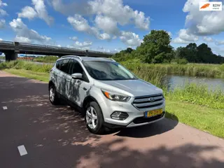 Ford Kuga 1.5 Titanium Styling Pack *FACELIFT* *Luxe uitv.*