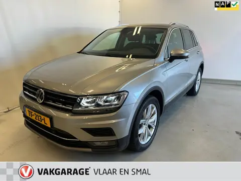 Volkswagen Tiguan 1.4 TSI 4Motion Highline Automaat-2000kg trekhaak- 3d virtual cockpit-Adaptive cru