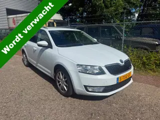 Škoda Octavia Combi 1.6 TDI Greenline Businessline - COMING SOON