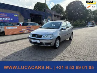 Fiat Punto 1.4-16V Dynamic AIRCO + NIEUWE APK!