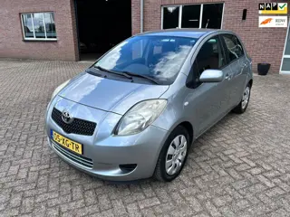 Toyota Yaris 1.3 VVTi Sol // Airco // Nieuwe APK
